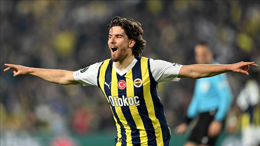 England's Brighton sign Turkish full-back Ferdi Kadioglu from Fenerbahce