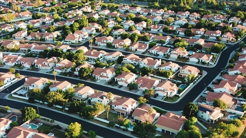US pending home sales fall 5.5% in July