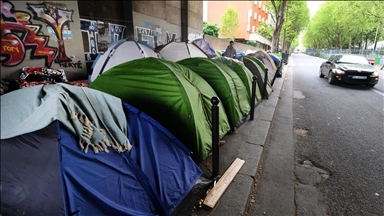 Homeless children in France up 120% in four years