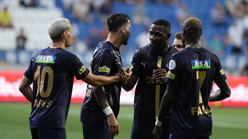 Kasımpaşa, Süper Lig'de Çaykur Rizespor'a konuk olacak