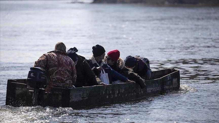 249 irregular migrants arrive on Spain's Canary Islands