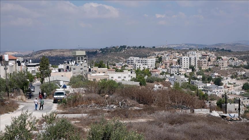 Israeli illegal settlers assault Palestinians, set fire to agricultural land in occupied West Bank