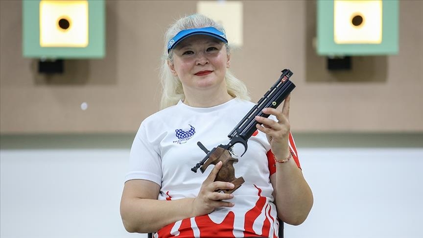 Паралимпийские игры 2024: Айсель Озган завоевала серебряную медаль
