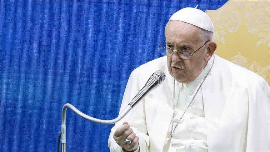 Pope says Gaza cease-fire negotiations should not stop