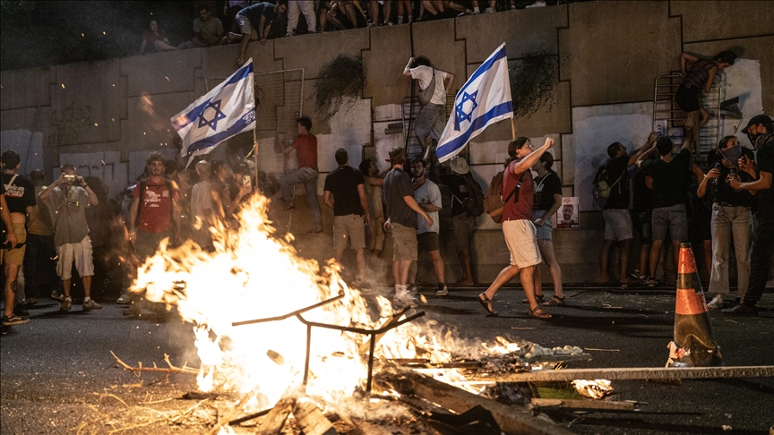 Mijëra izraelitë protestuan duke kërkuar marrëveshje për shkëmbimin e pengjeve