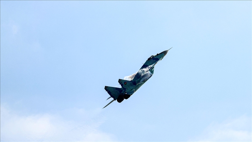 Russian-made jet crashes in India
