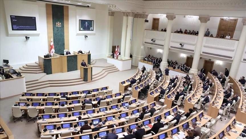 Парламент Грузии во втором чтении поддержал закон о запрете пропаганды ЛГБТ
