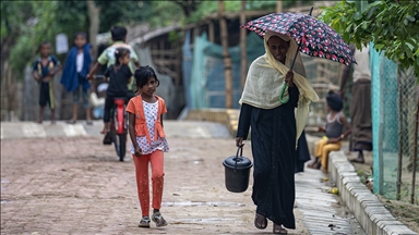 Bangladeş, yaklaşık 8 bin Arakanlı Müslümanın ülkeye girdiğini açıkladı