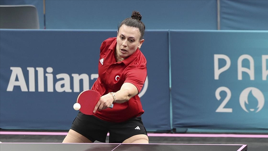 Kübra Korkut, para masa tenisi kategorisinde Paris'te finale yükseldi