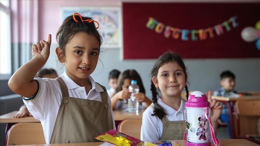 Çocukların okula uyum sürecinde güven duygusunu oluşturmak önem taşıyor