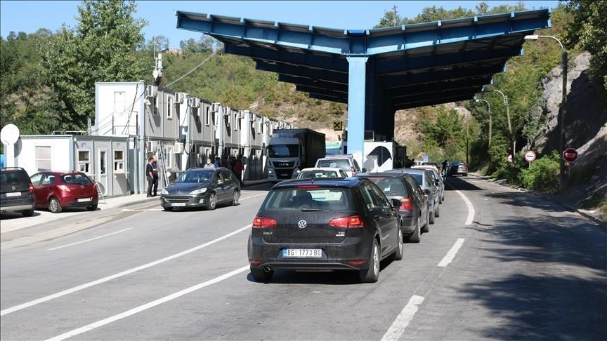 Kosova “dënon fuqishëm” veprimet në anën serbe të pikës kufitare në Bërnjak