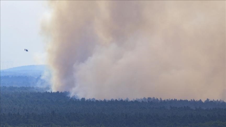 German firefighters tackle wildfire in Harz region