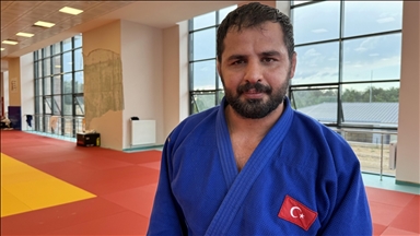 Paris'te para judoda İbrahim Bölükbaşı finale yükseldi ve madalya almayı garantiledi