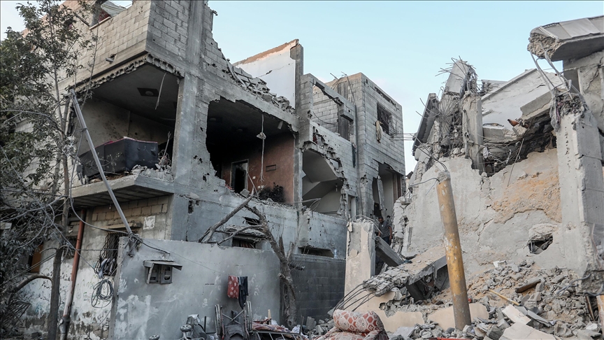 Israel kills 6 more Palestinians, continues targeting houses in Gaza Israel kills 6 more Palestinians, continues targeting houses in Gaza