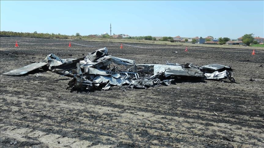 2 killed in plane crash near Moscow