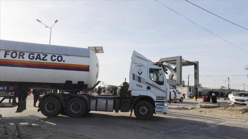 Israeli army blocks entry into northern Gaza of UN convoy carrying fuel, medicine
