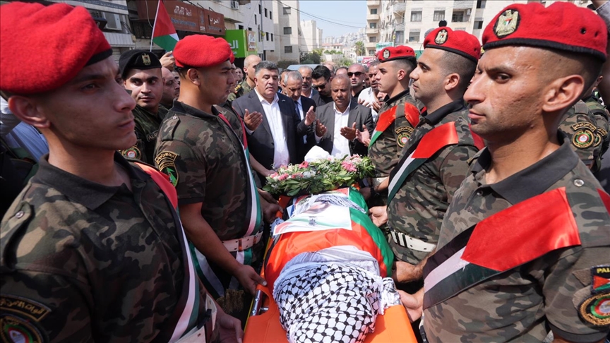 Des centaines de personnes rendent hommage à l'activiste turco-américaine tuée par l'armée israélienne en Cisjordanie