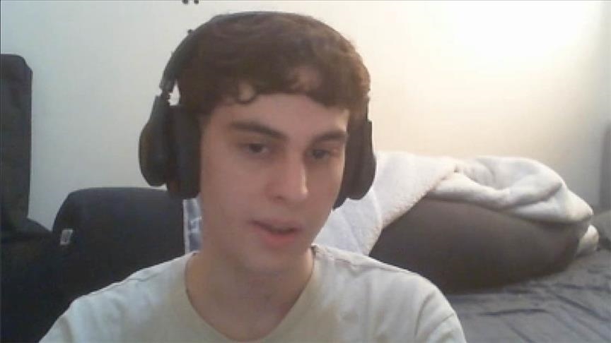 Yuval Moav, objecteur de conscience de 18 ans, emprisonné pour avoir refusé de rejoindre l'armée israélienne