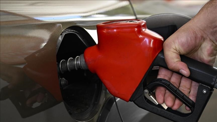 Oil prices rise on hopes of US rate cuts, Middle East tensions