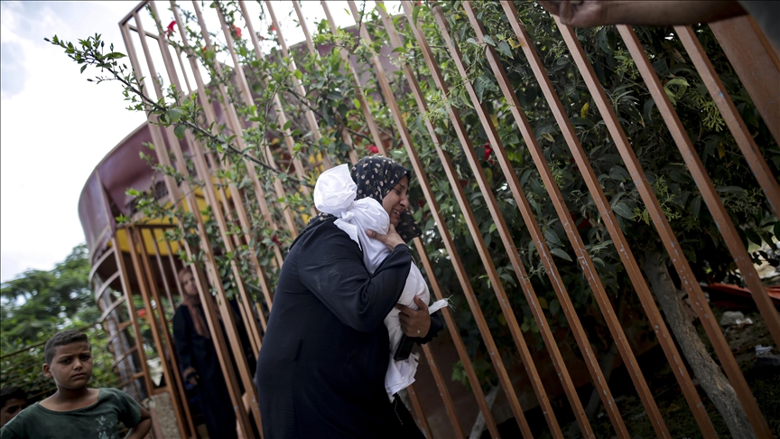 El dolor de una madre: bebé palestina de 11 meses muere del susto tras ataque aéreo de Israel en Gaza