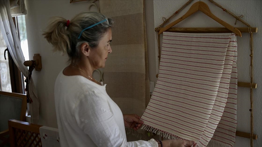 Unutulmaya yüz tutmuş "Üzümlü dastarı" dokuması yeniden değer kazandı