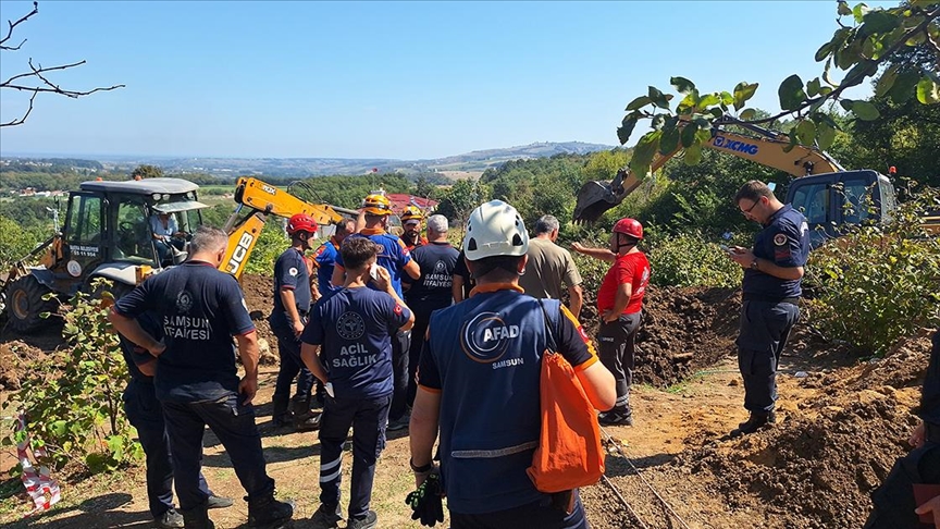 Samsun'da kuyu açarken toprak altında kalan 2 kişi hayatını kaybetti