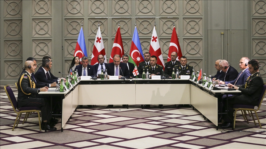 Turkish defense minister meets with Georgian, Azerbaijani counterparts