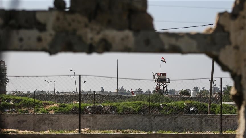 Israeli soldier slightly injured by smugglers' vehicle on border with Egypt: Media