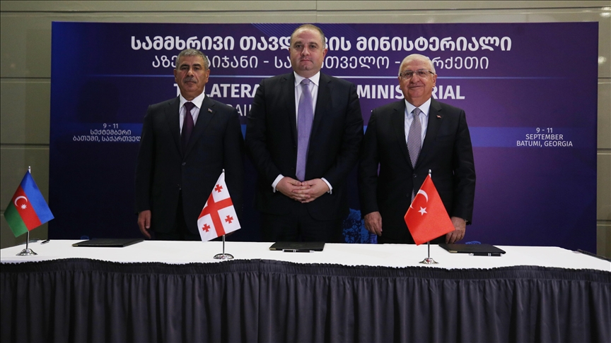 Türkiye-Gürcistan-Azerbaycan Savunma Bakanları 11. Toplantısı Batum'da yapıldı