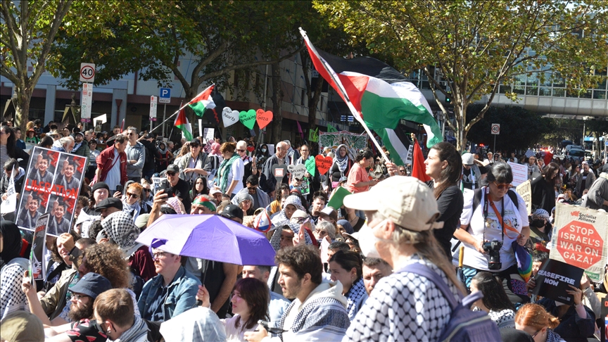 Anti-war protesters clash with police at Australia’s defense expo amid Gaza conflict