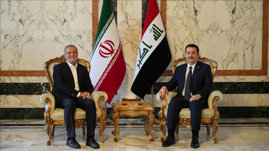 Iranian president received by Iraqi premier on 1st official visit to Baghdad