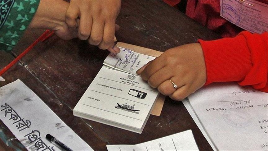El Gobierno de transición de Bangladés forma comisiones de reforma, sin brindar fecha de elecciones