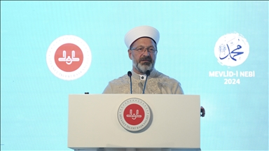 Diyanet İşleri Başkanı Erbaş: İslam ile gençliğin heyecanı buluştuğunda yeryüzünün güzelleşeceğine inanıyoruz