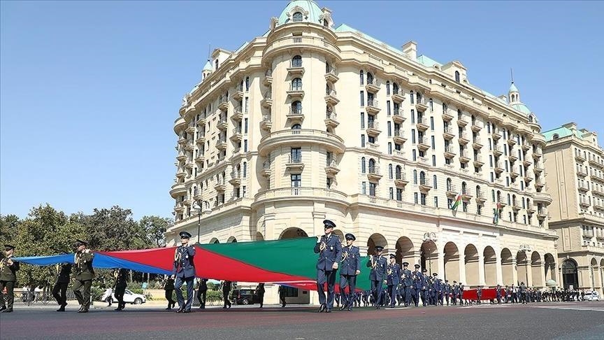 В Азербайджане отмечают 106-ю годовщину освобождения Баку