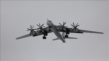 2 Russian strategic bombers carry out training flight over Chukchi Sea