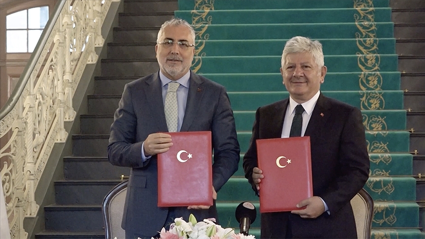 Çalışma ve Sosyal Güvenlik Bakanlığı ile Sağlık Bilimleri Üniversitesi arasında işbirliği protokolü imzalandı