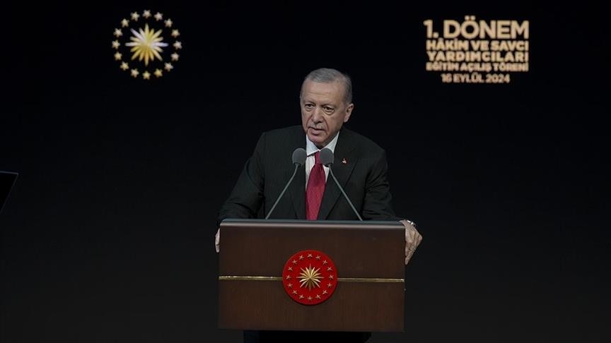 Serokomar Erdogan: "Mecrayên medyaya civakî êdî bûne navgîna operasyoneke mezin"