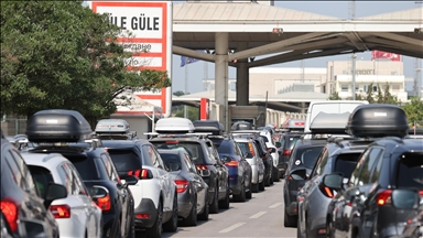 Trakya'daki sınır kapılarından gurbetçi sezonunda 2 milyon 820 bin yolcu girişi oldu