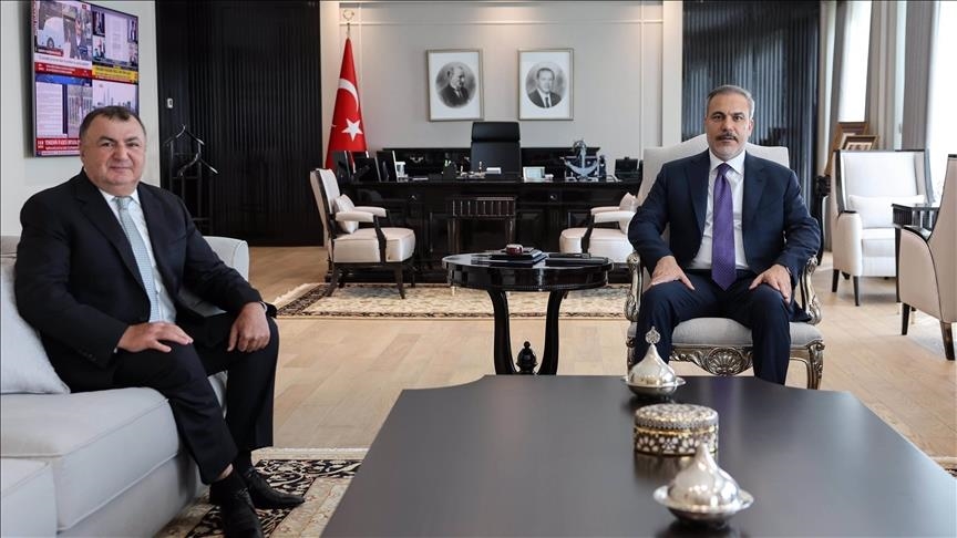 Turkish foreign minister meets president of World Union of Ahiska Turks