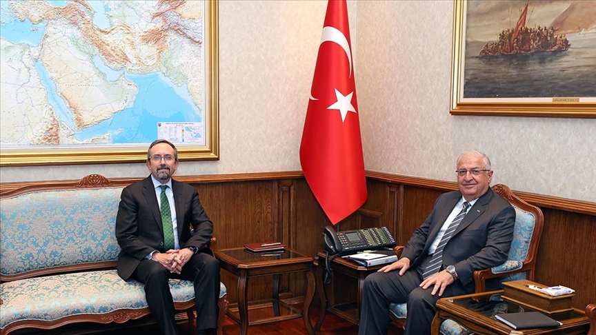 Глава Минобороны Турции принял заметителя госсекретаря США 