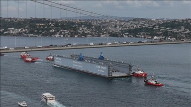 İstanbul Boğazı'nda gemi trafiği çift yönlü askıya alındı