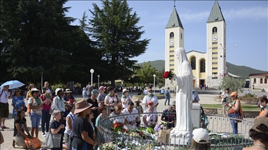 Papa, Bosna Hersek'teki Medjugorje'nin "Katolikler için ibadet edilebilecek manevi yer" olduğunu onayladı