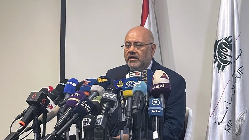 وزير الصحة اللبناني: تفجيرات الأجهزة اللاسلكية "جريمة حرب" 