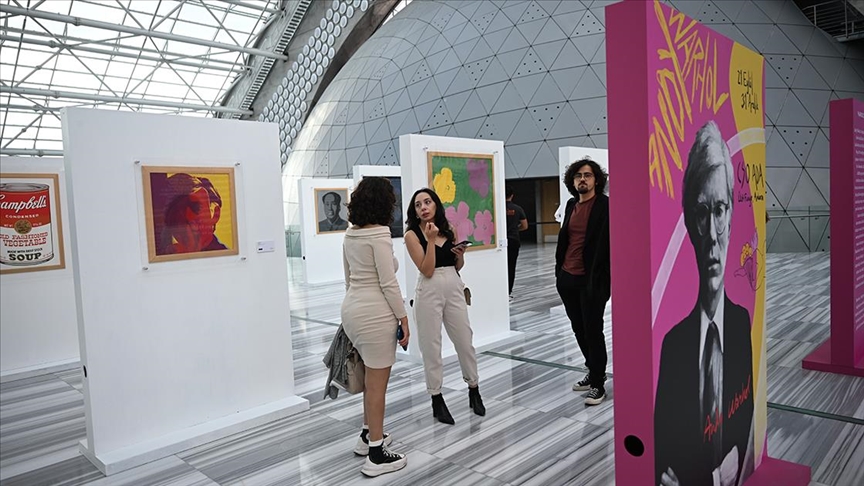 Ankara'da "Warhol'un Dünyası Pop Artın İkonu" sergisi açıldı