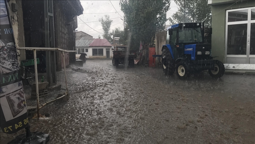 Li Agiriyê piştî baranê zîpik barî