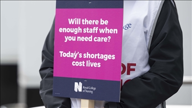 Nurses reject UK government's 5.5% pay rise offer