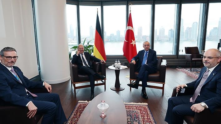 Президент Эрдоган и канцлер Шольц обсудили двусторонние отношения