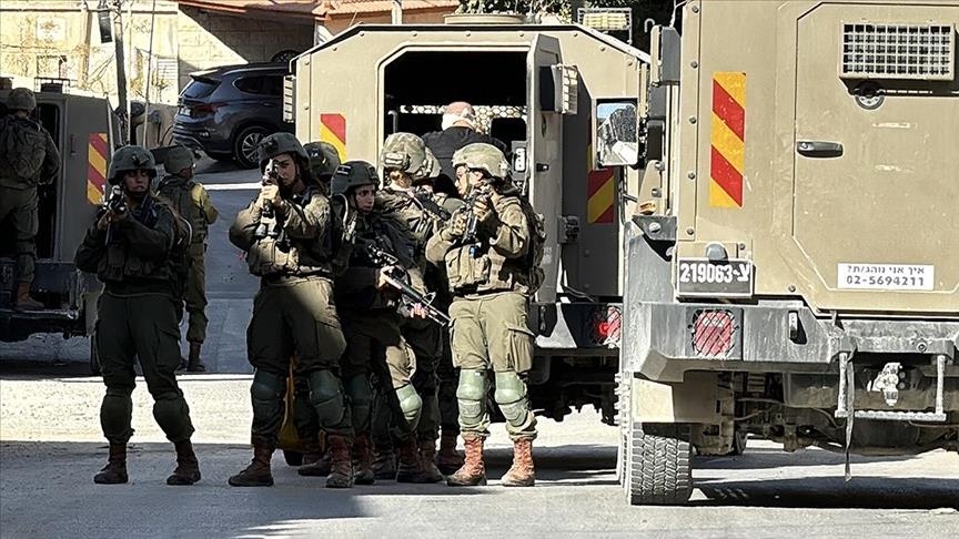 Israeli army arrests 25 more Palestinians in West Bank raids