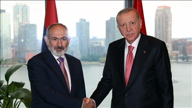 Turkish President Erdogan receives Armenian premier in US for talks