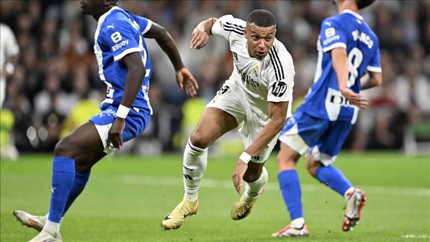 Real Madrid superstar Kylian Mbappe suffers thigh injury